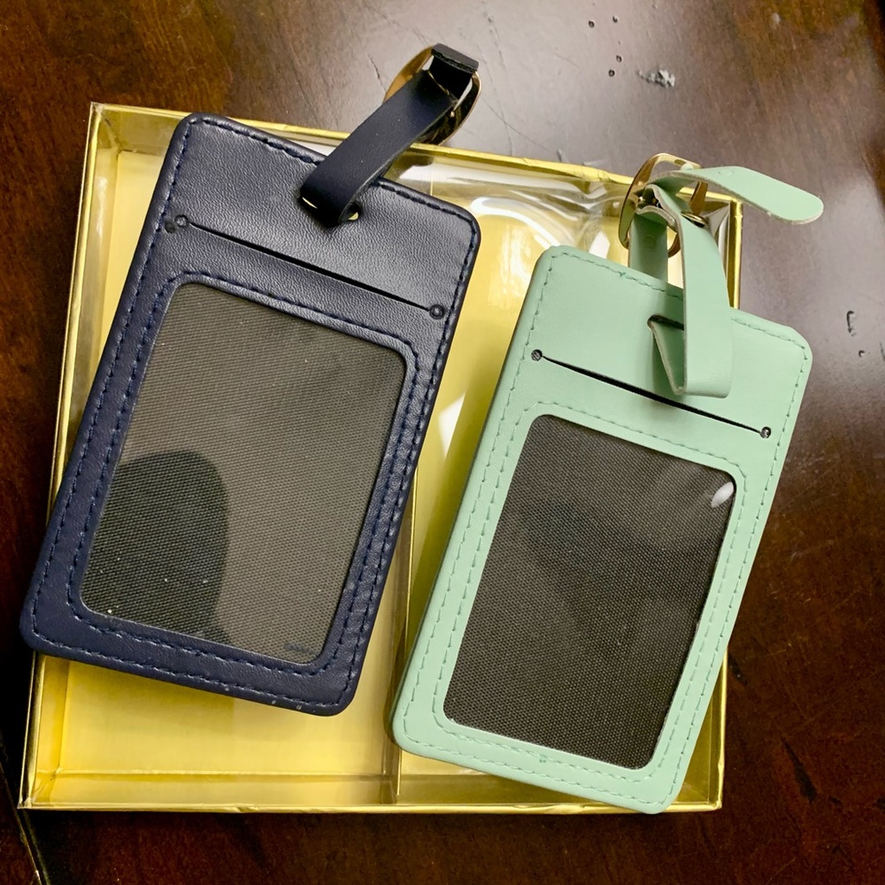 NWT FUN LUGGAGE TAGS FOR THE CRUISER. GIFT BOXED. 4.4” X 2 3/4. ATTACH W/BUCKLE - Picture 4 of 5